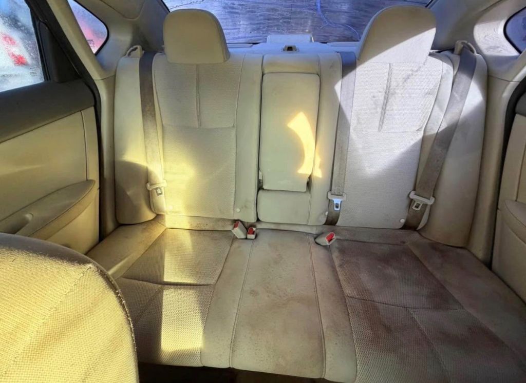 2014 Nissan Sentra S - Photo 12
