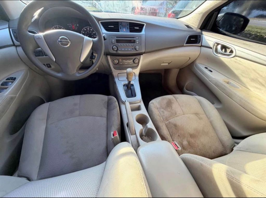 2014 Nissan Sentra S - Photo 10