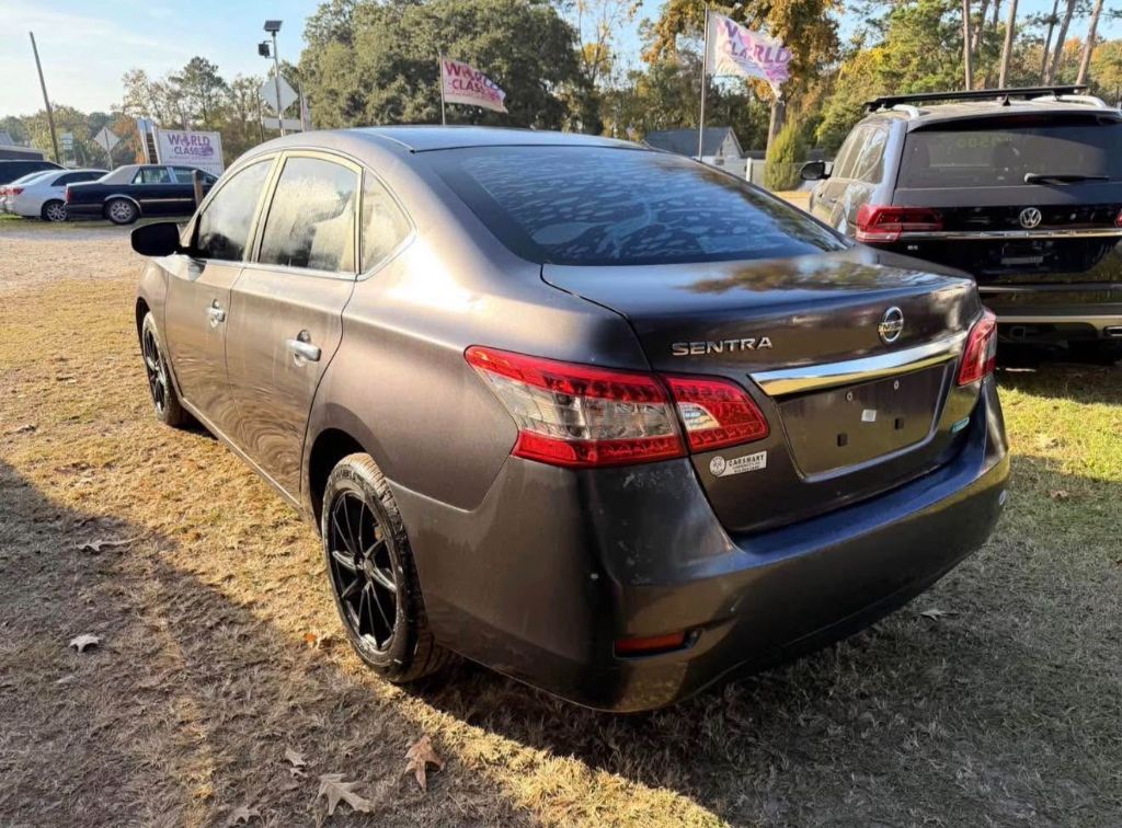 2014 Nissan Sentra S - Photo 7