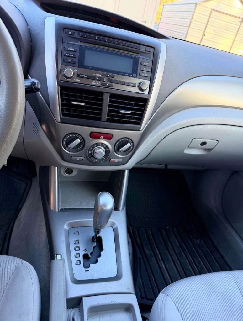 2010 Subaru Forester X Premium - Photo 9