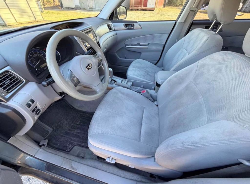 2010 Subaru Forester X Premium - Photo 7