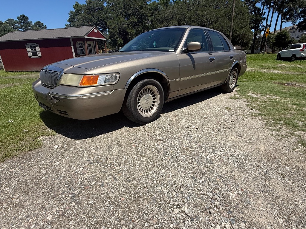 2001 Mercury Grand Marquis LS's photo